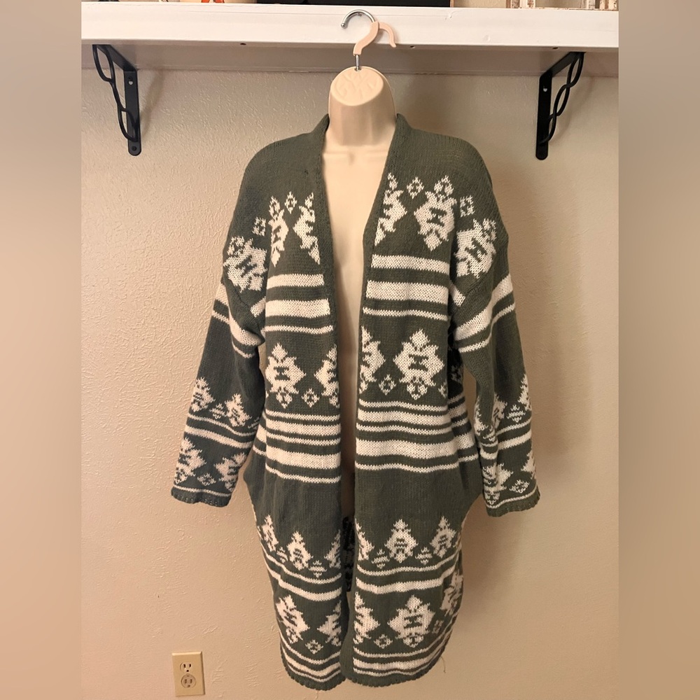 Olive & cream southwest boho style cardigan sweater with pockets NWT